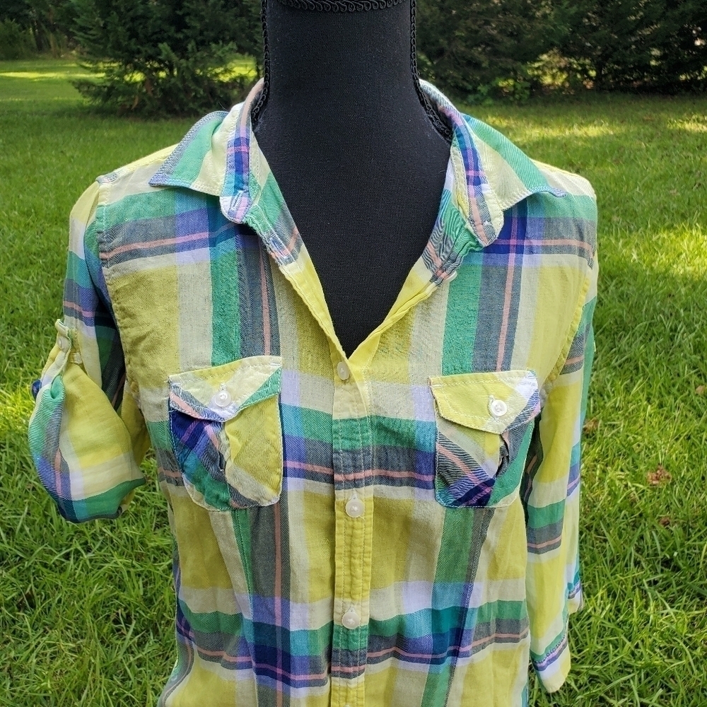 Aeo Favorite Tee Buttondown Long Sleeve Medium - Picture 2 of 6